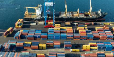Améliorer les flux commerciaux de l’Afrique grâce à des infrastructures et des opérations portuaires optimisées